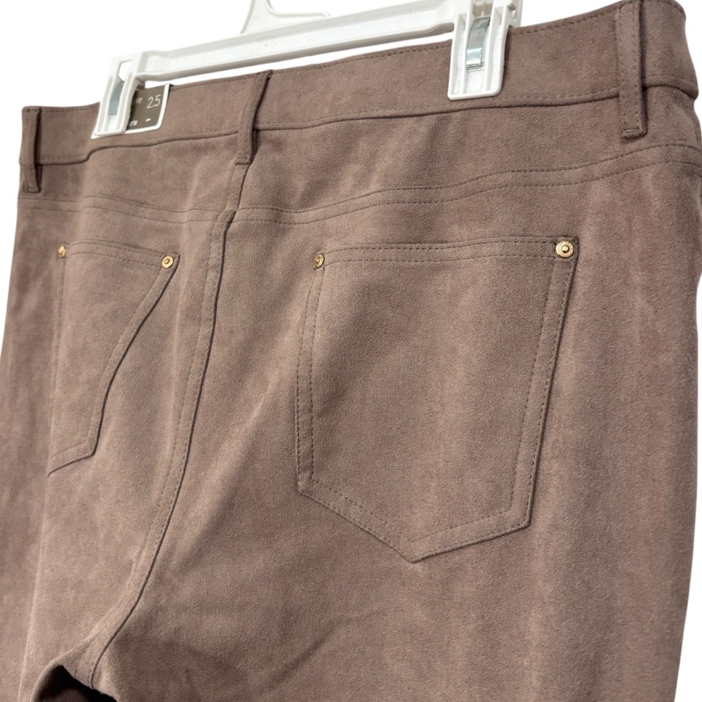 Chico’s The Ultimate Fit Faux Suede Slim Pant NWT 2.5R US 14 Womens - Picture 13 of 14